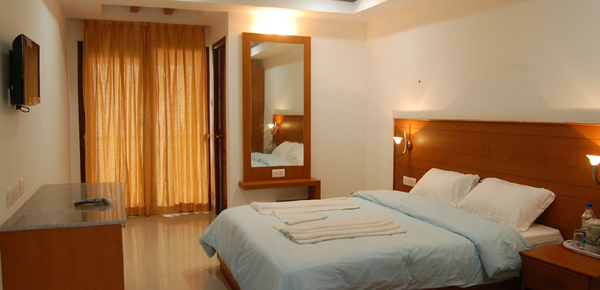 KODAIKANAL HOTELS & COTTAGES